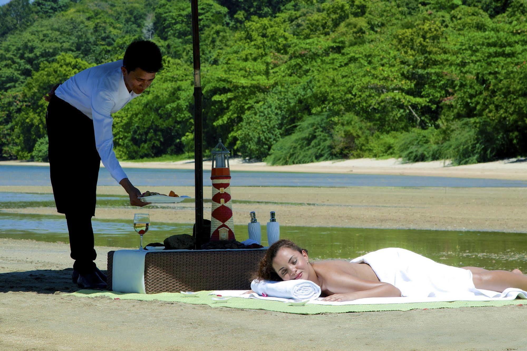 เดอะ ไลท์เฮาส์ มารินา รีสอร์ท โอลองกาโป ภายนอก รูปภาพ